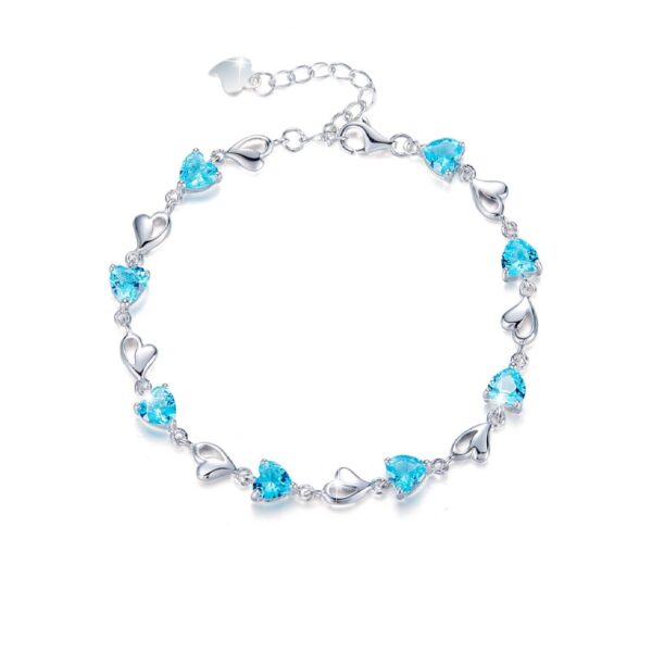 Silberarmband mit kleinem blauen Herzdesign für Frauen