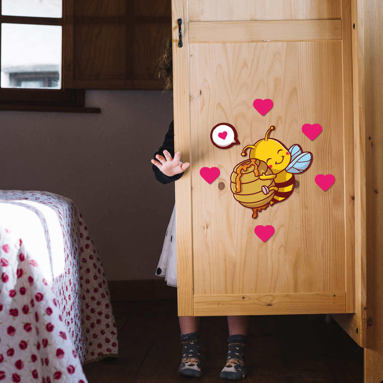 Kinderzimmer-Wandsticker aus Holz für das Babyzimmer Modell Glückliche Biene