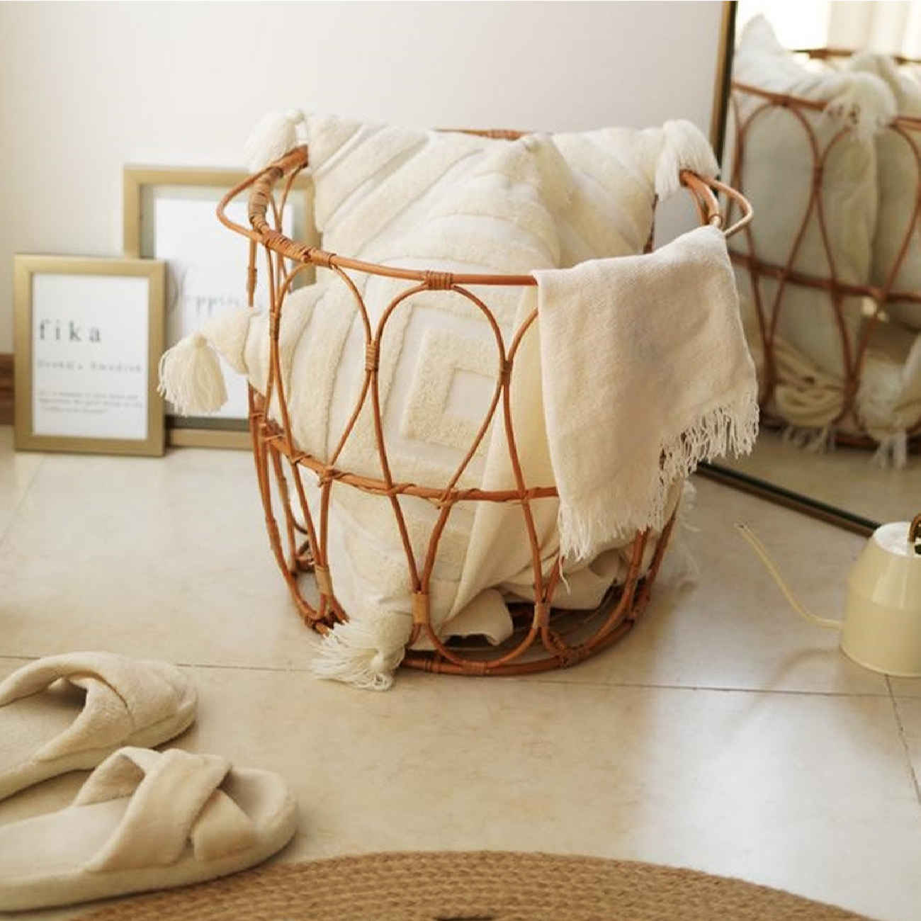 Künstlerisch handgewebter Weidenkorb