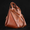 Bauletto Leder Handtasche - Mit Langen Trageriemen in Braun