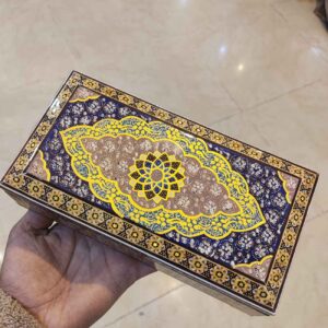 Handgefertigte Knochen-Schmuckbox mit persisch inspiriertem Miniatur-Design