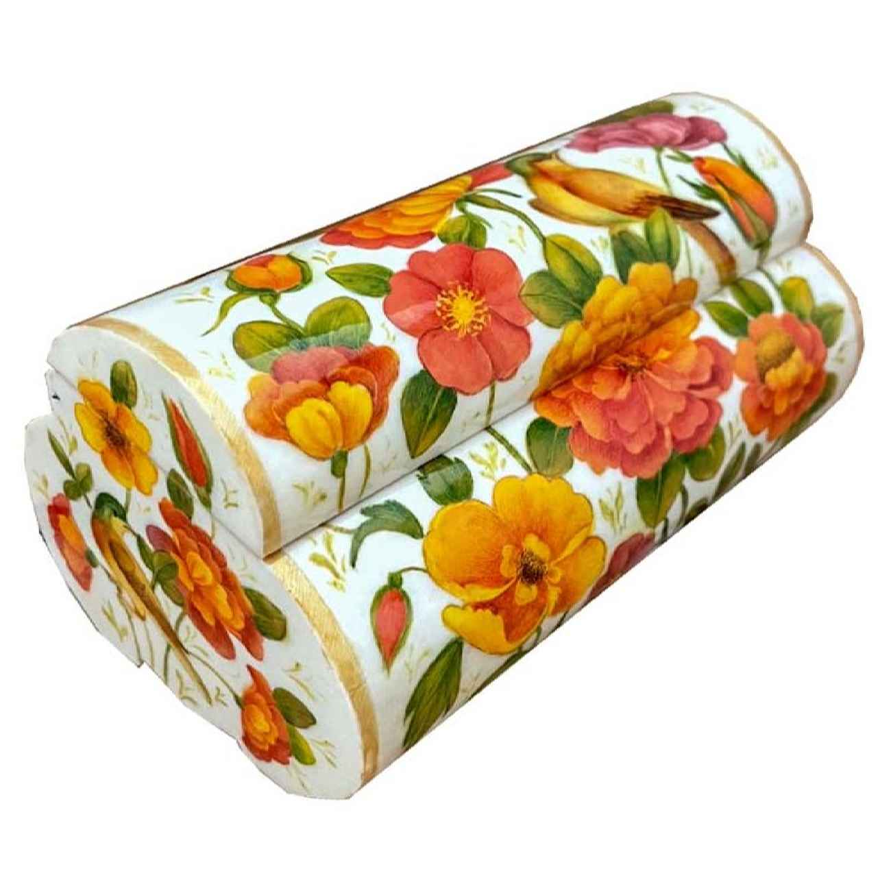 Handgefertigte Knochen-Schmuckbox mit persisch inspiriertem weißen Design