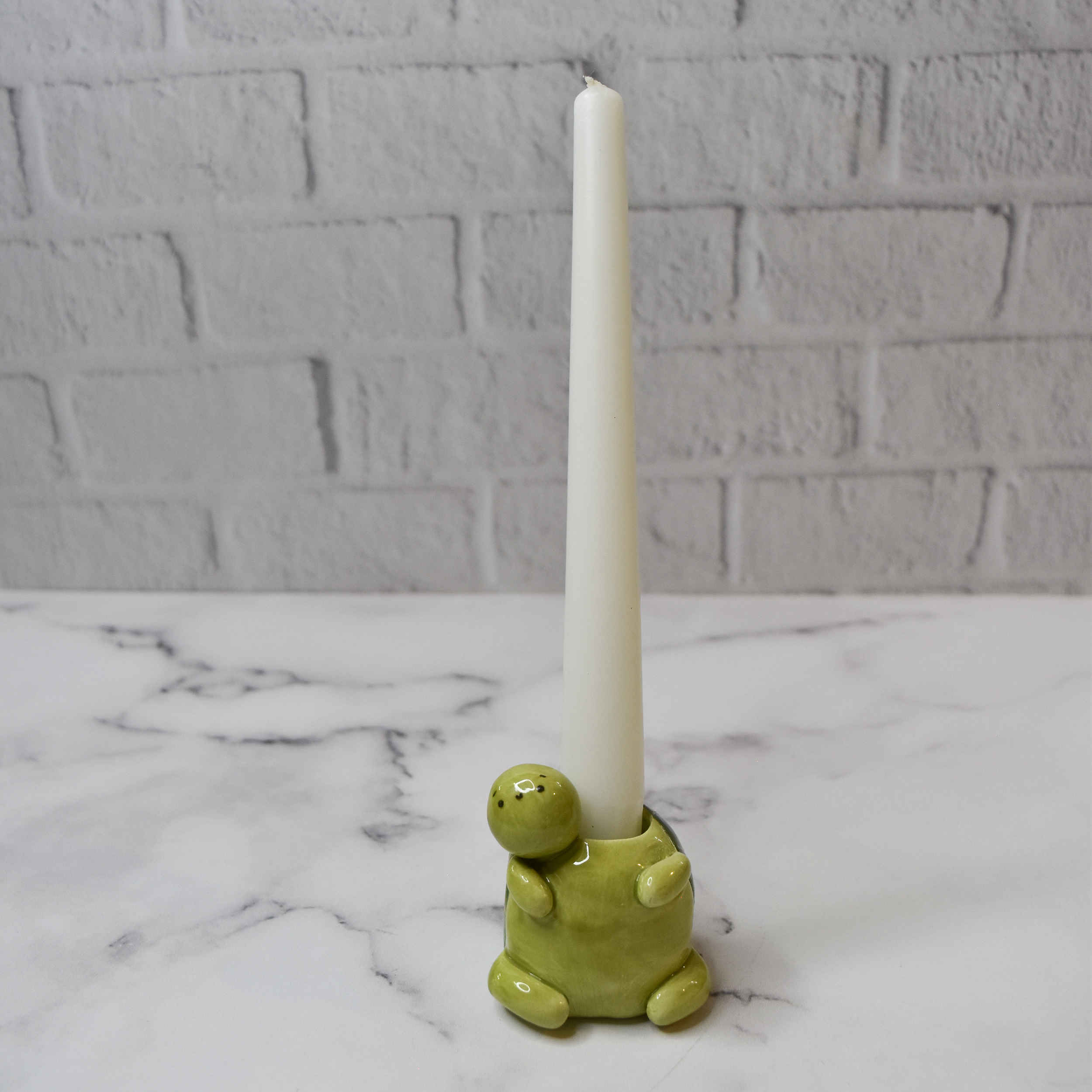 Dekorativer keramischer Kerzenhalter mit Schildkröten-Design, handgefertigt