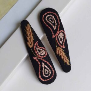 Besticktes Snap-Haarspangen-Set mit Paisley-Design Handgewebt