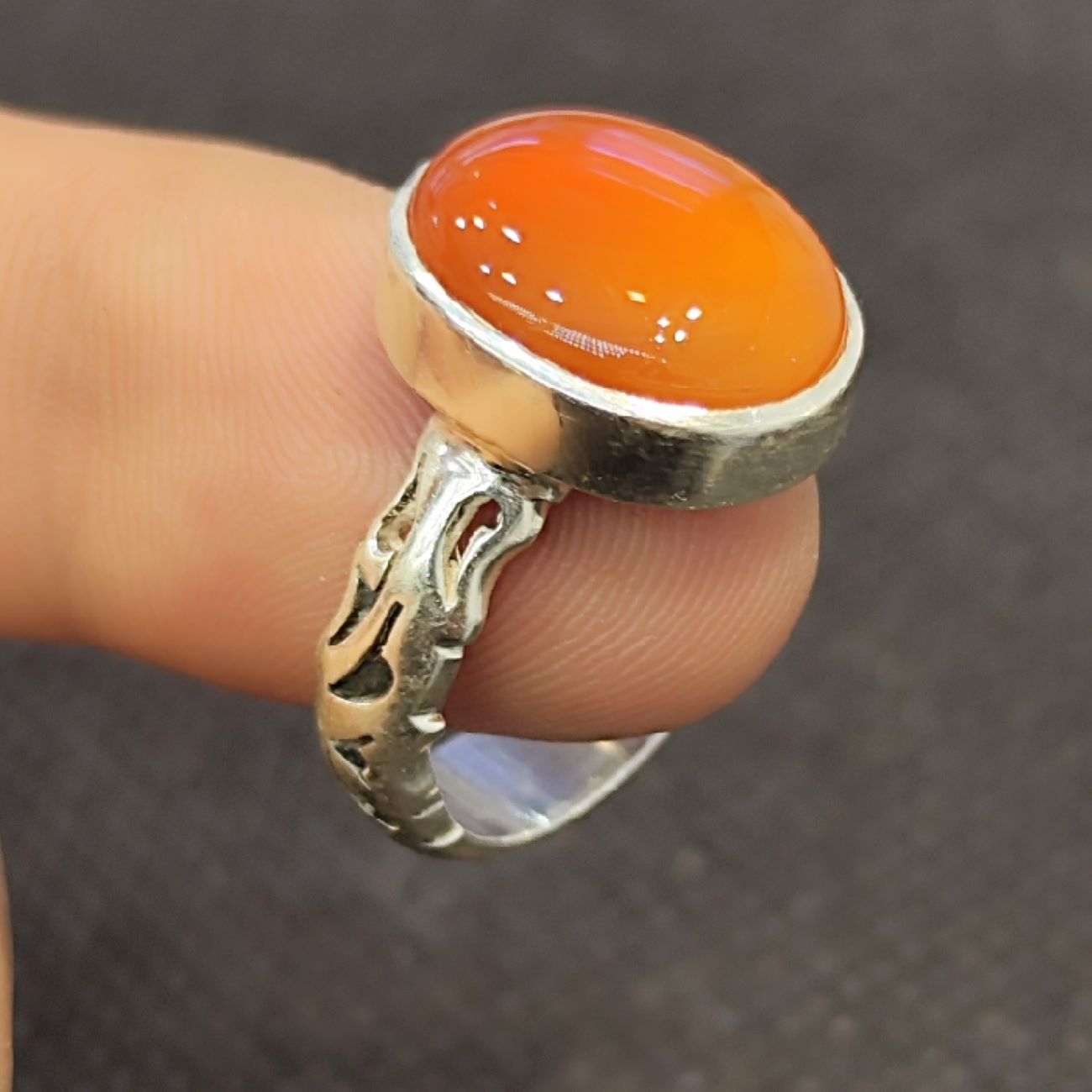 Islamischer jemenitischer Aqeeq-Silberring für Männer mit Hirz von Imam Jawad