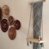 Makramee-Wandbehang Handgefertigter Wandteppich Kunst mit Regal