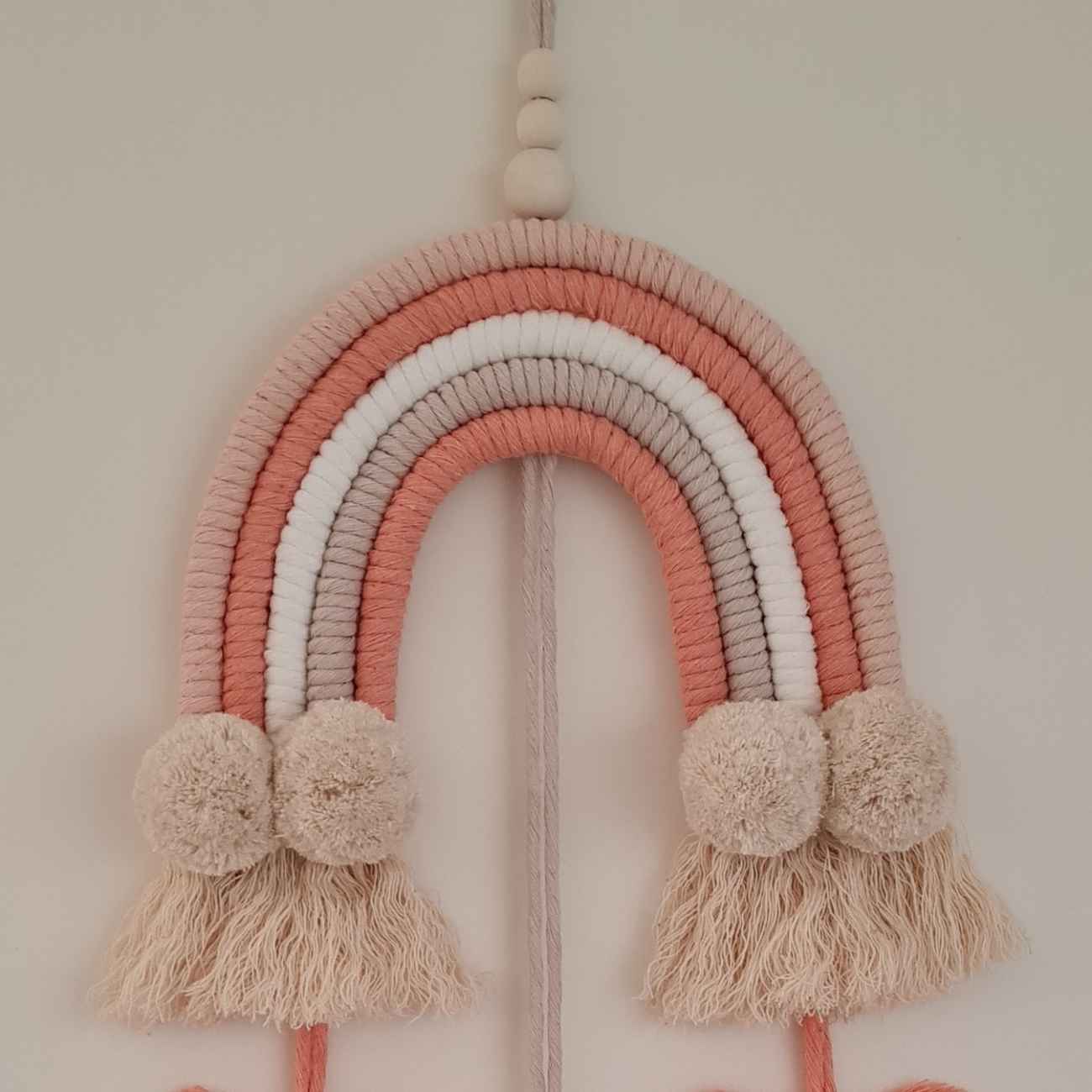 Makramee-Wandbehang Wandteppich Kunst mit Regenbogendesign