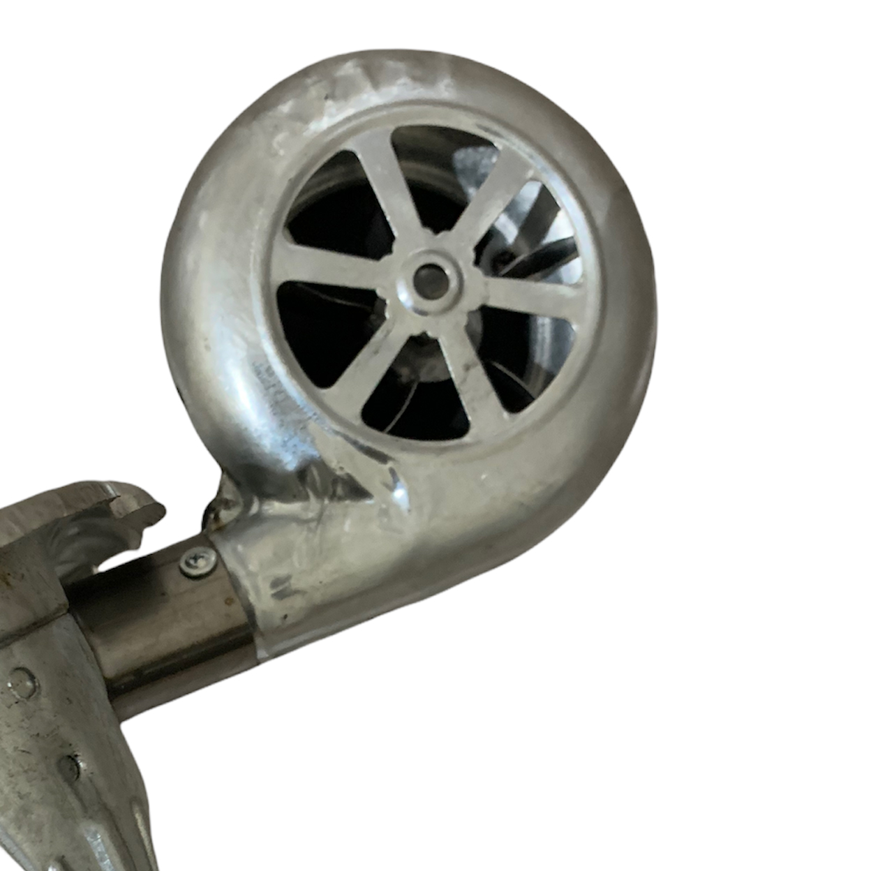 Persischer Mangal Tragbarer Holzkohlegrill mit Manuellem Lüfter – Ideal für Outdoor