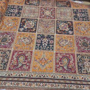Persischer Termeh-Stoff luxuriös im klassischen Paisley-Design