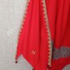 Traditionelles Kleidungsset für persische Frauen in Rot