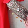 Traditionelles Kleidungsset für persische Frauen in Rot
