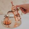 Arabische Kaffeekanne aus Kupfer für die Zubereitung von Qahwa und arabischem Kaffee - Modell Aliyeh