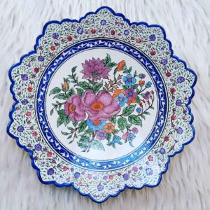 Dekorativer Kupferteller mit Emaille – persische Minakari handgemalte Kunst