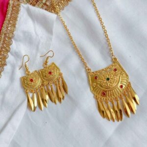Mehak Messing-Halsketten-Set mit Ohrringen Lux & Chic