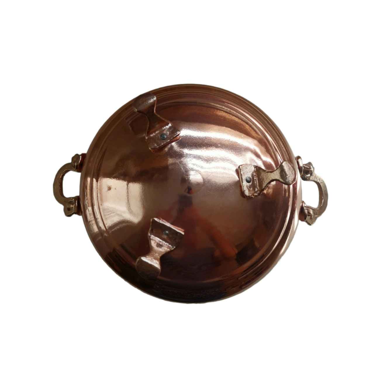 Persische Geklopfte Handgefertigte Kupfer-Schale im Fuß-Design