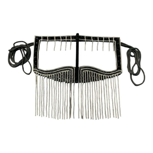 Strass-Omani - Ein Hauch von handgefertigter Golf-Burqa