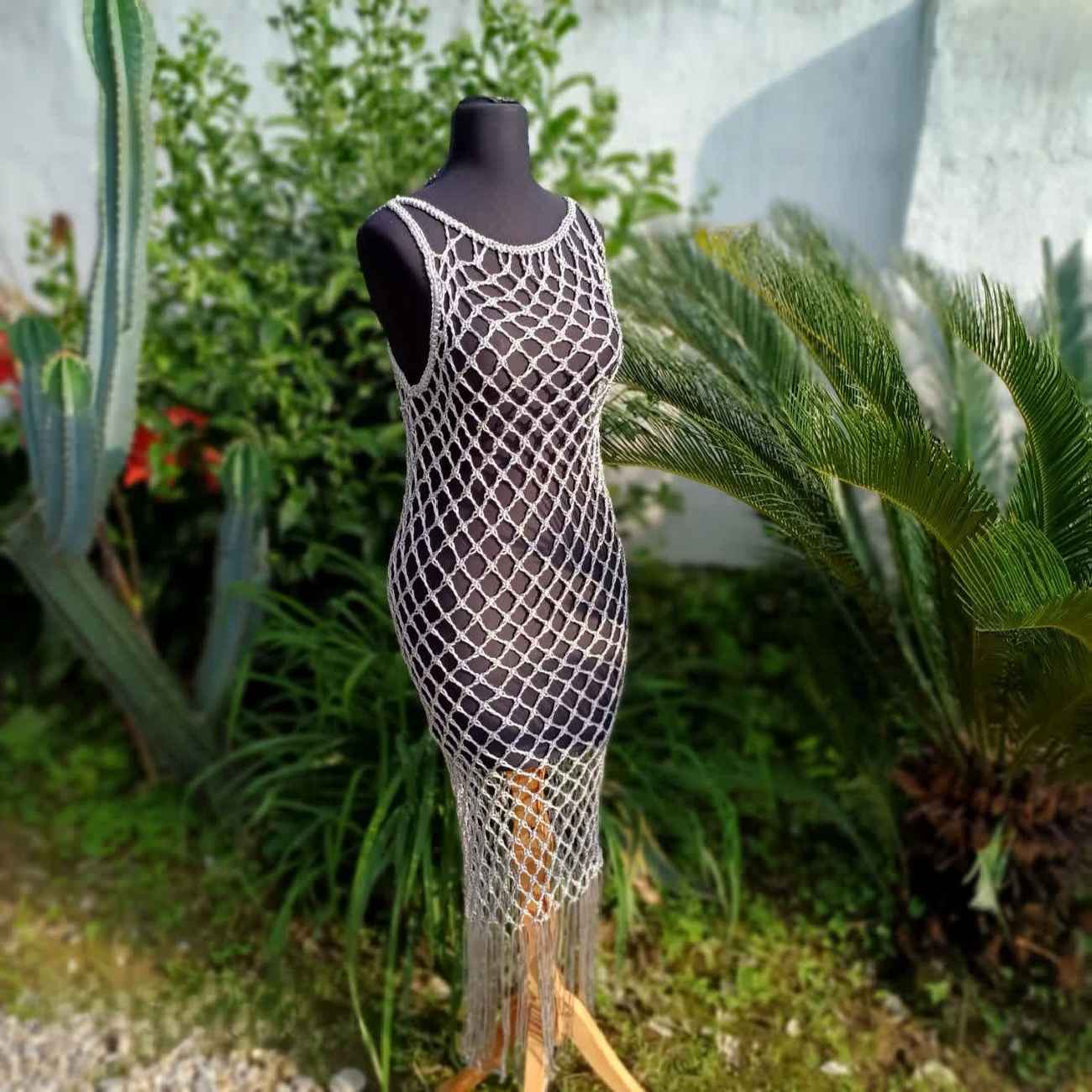 Handgefertigtes Makramee-Kleid – Wunderschöne Knoten-Details, Ideal für Strandlook
