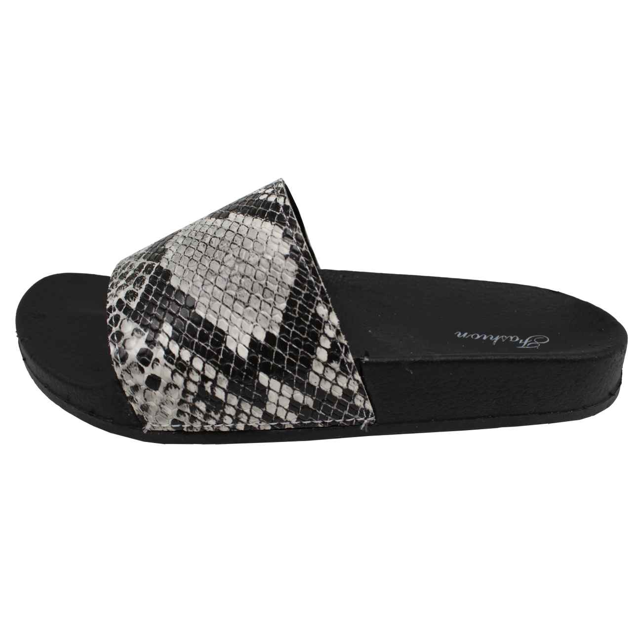 Aserbaidschanische Häkelslippers mit Acrylfaser Gehäkelte