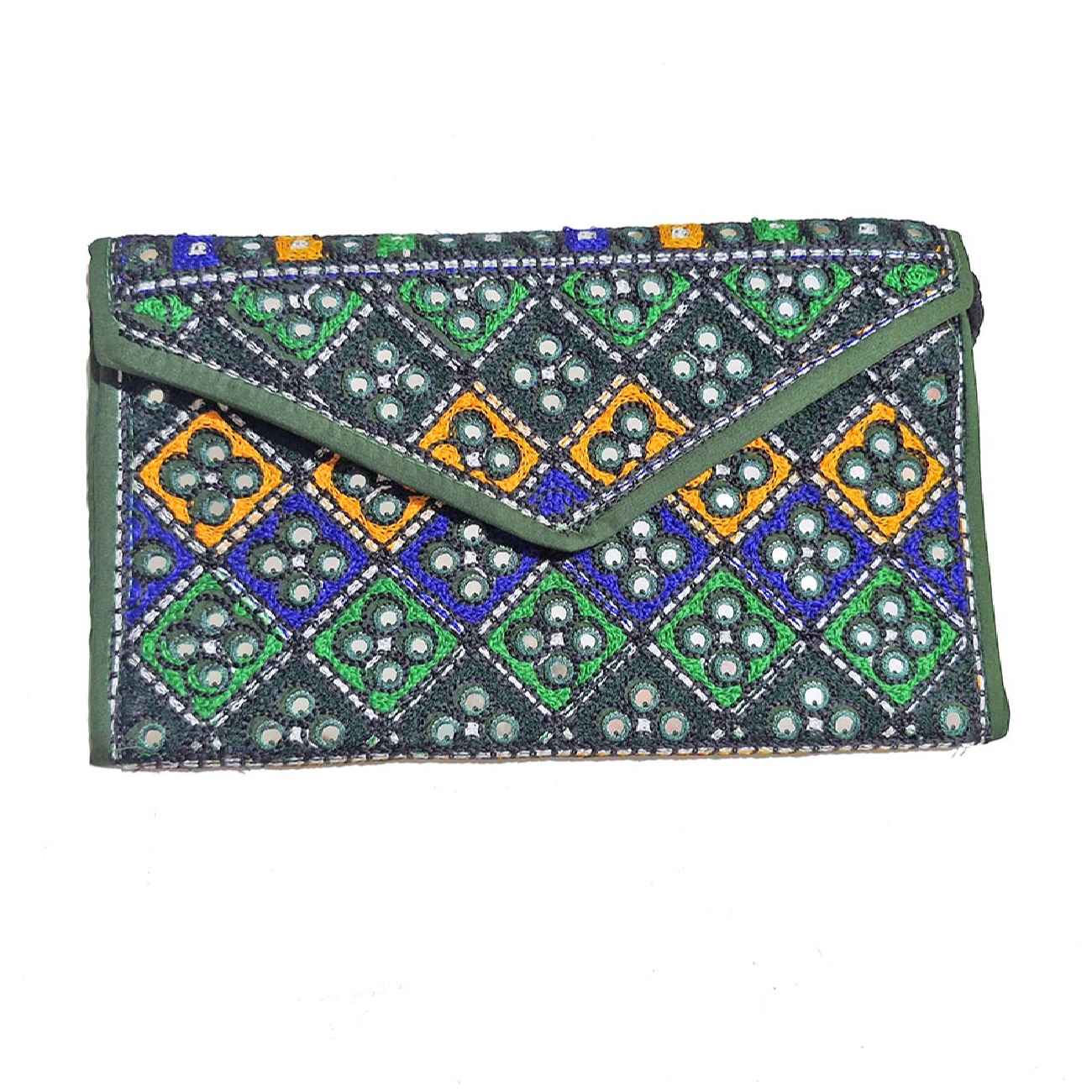 Handgefertigte persische Damen-Clutch – Suzani-Stickerei in Rosa