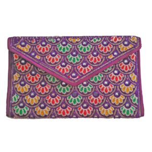 Handgefertigte persische Damen-Clutch – Suzani-Stickerei im traditionellen Stil