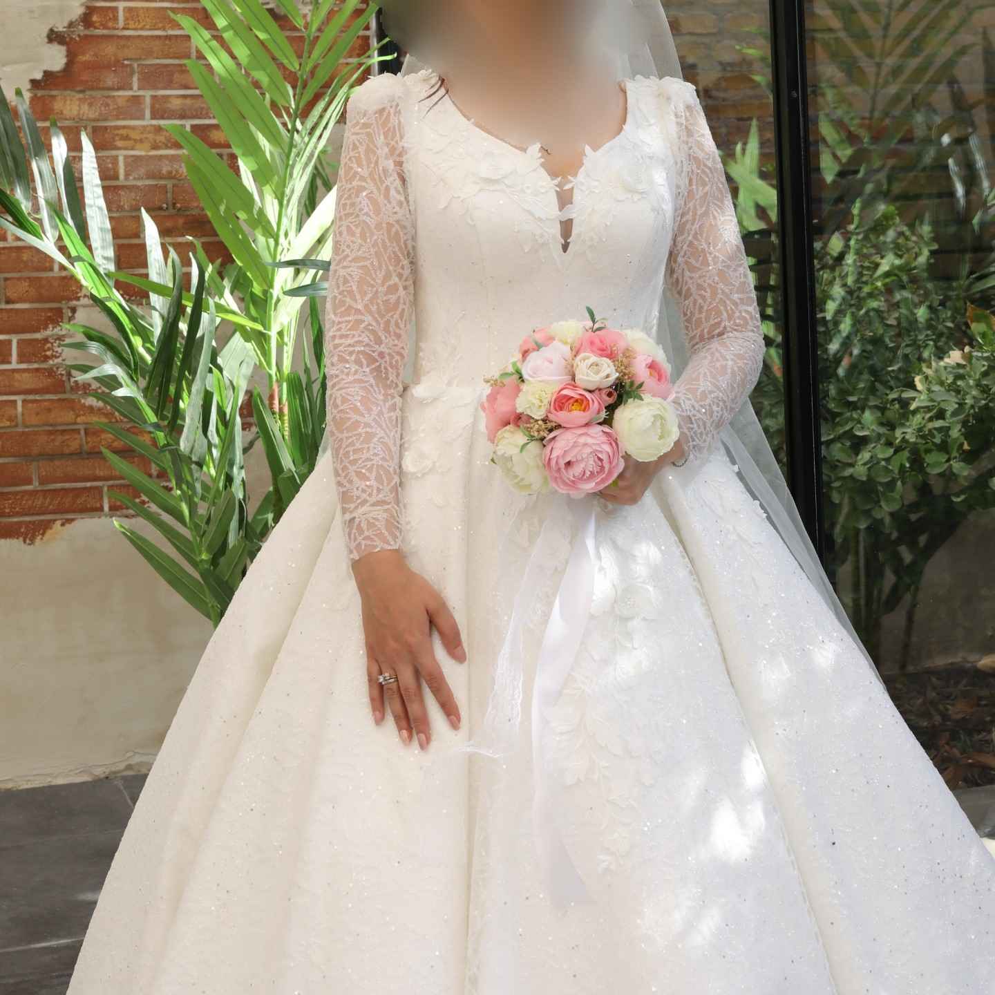 Persisches Hochzeitskleid – Arabischer Stil mit Herzausschnitt