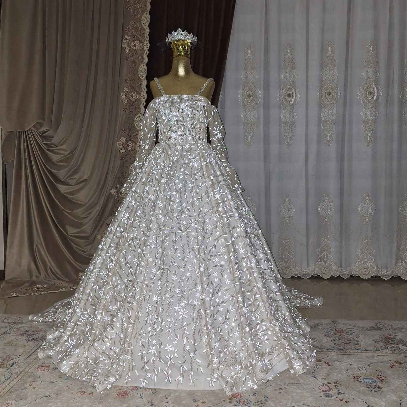 Hochzeitskleid – Modell Sternennacht, Eleganz und moderner Stil