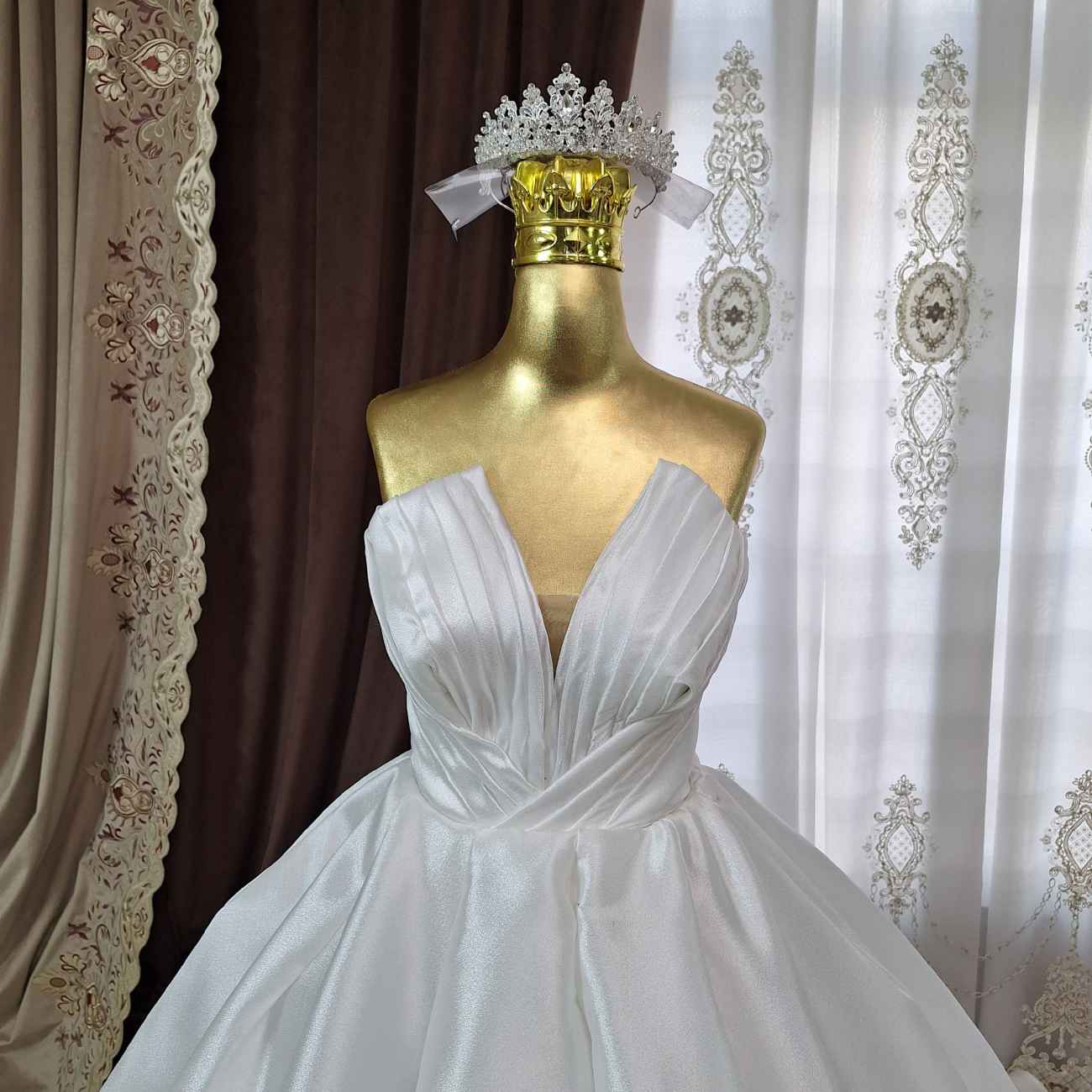Persisches Hochzeitskleid – Eleganter arabischer Stil für jede Braut