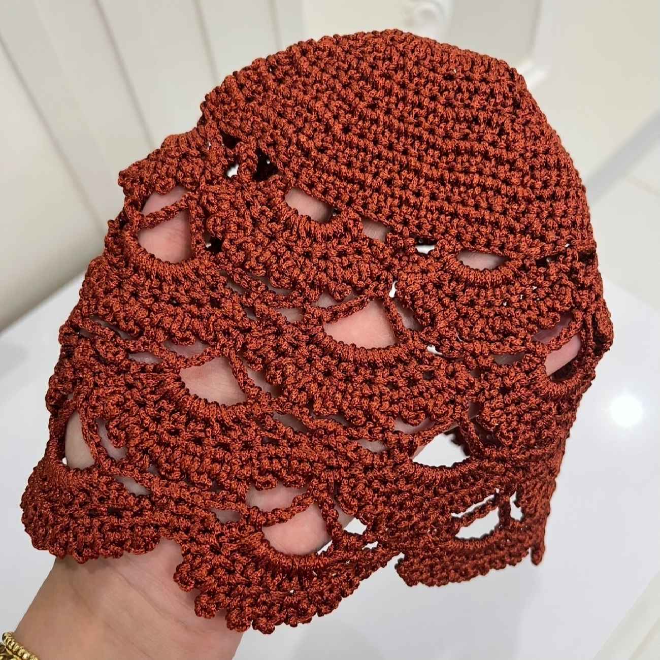 Gehäkelte Mütze – Handgefertigt, warm & bequem, geeignet für jeden Stil und jede Jahreszeit