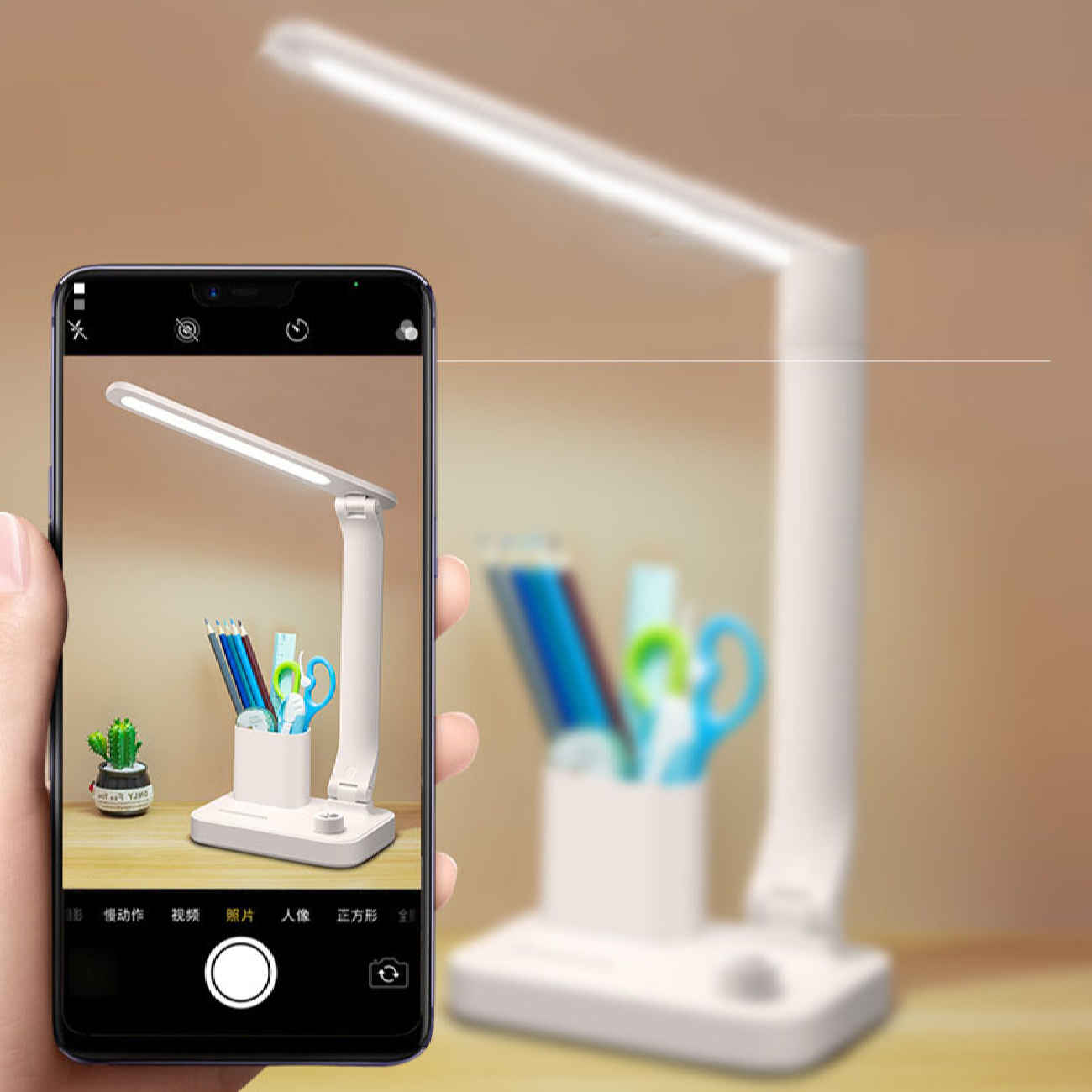 Schreibtischlampe mit Aufbewahrung – Licht und Stauraum, ideal für Büro und Studium