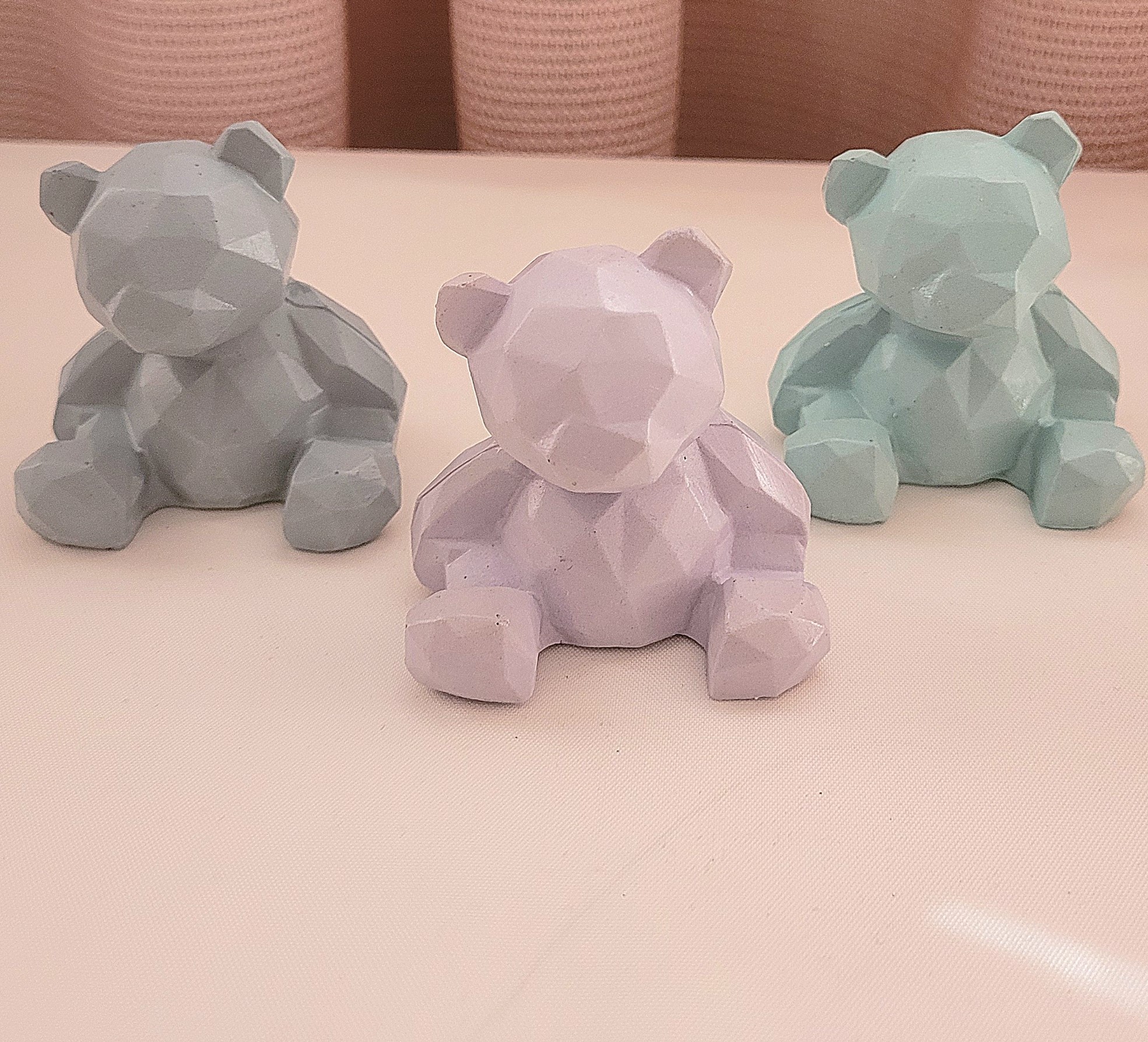 Geometrische Teddy-Bär Kubismus Figur – Künstlerische Kubismus Dekor Idee (Set von 2)