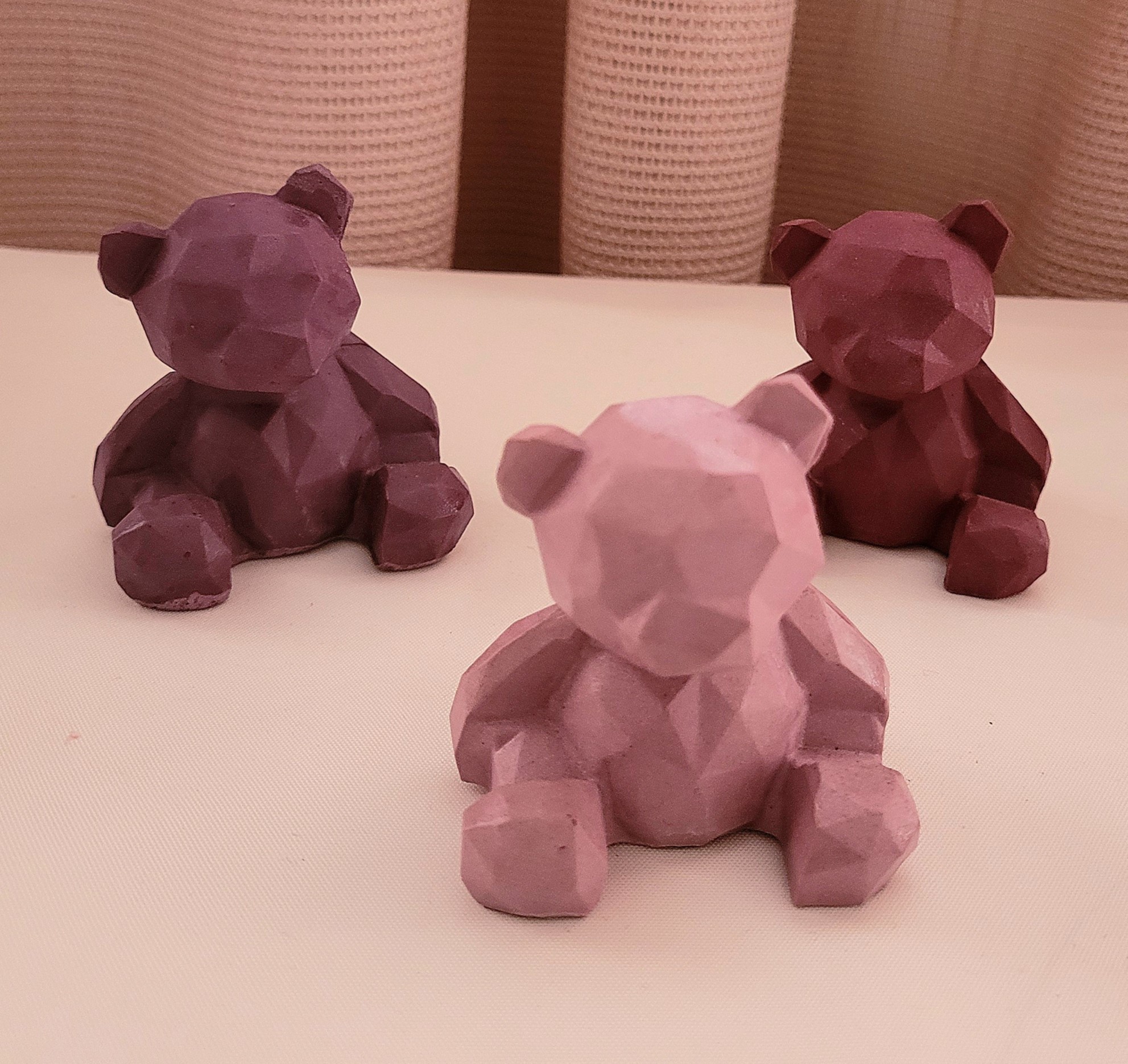 Geometrische Teddy-Bär Kubismus Figur – Künstlerische Kubismus Dekor Idee (Set von 2)