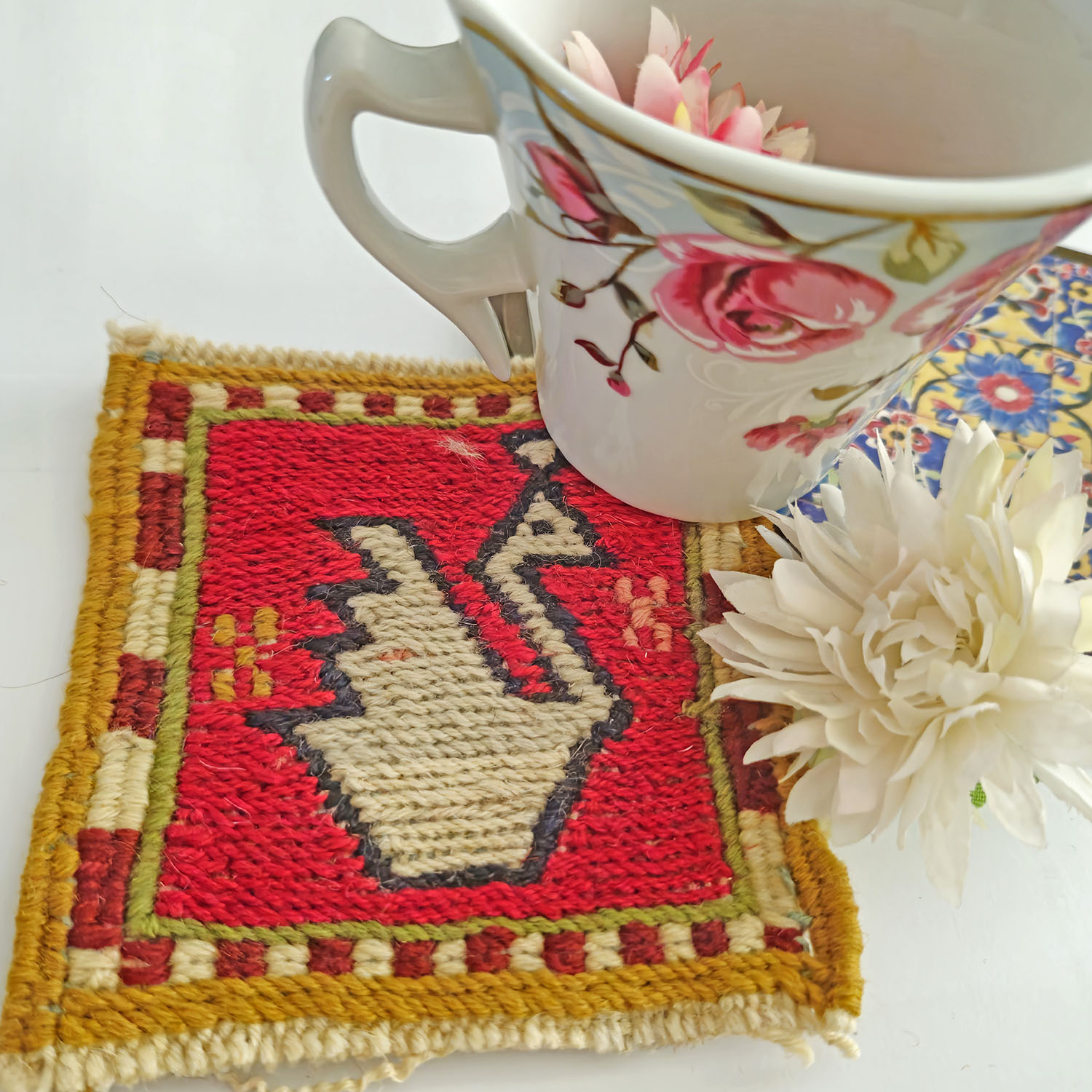 Handgewebter persischer Kilim-Untersetzer – Einzigartiges dekoratives Tischaccessoire