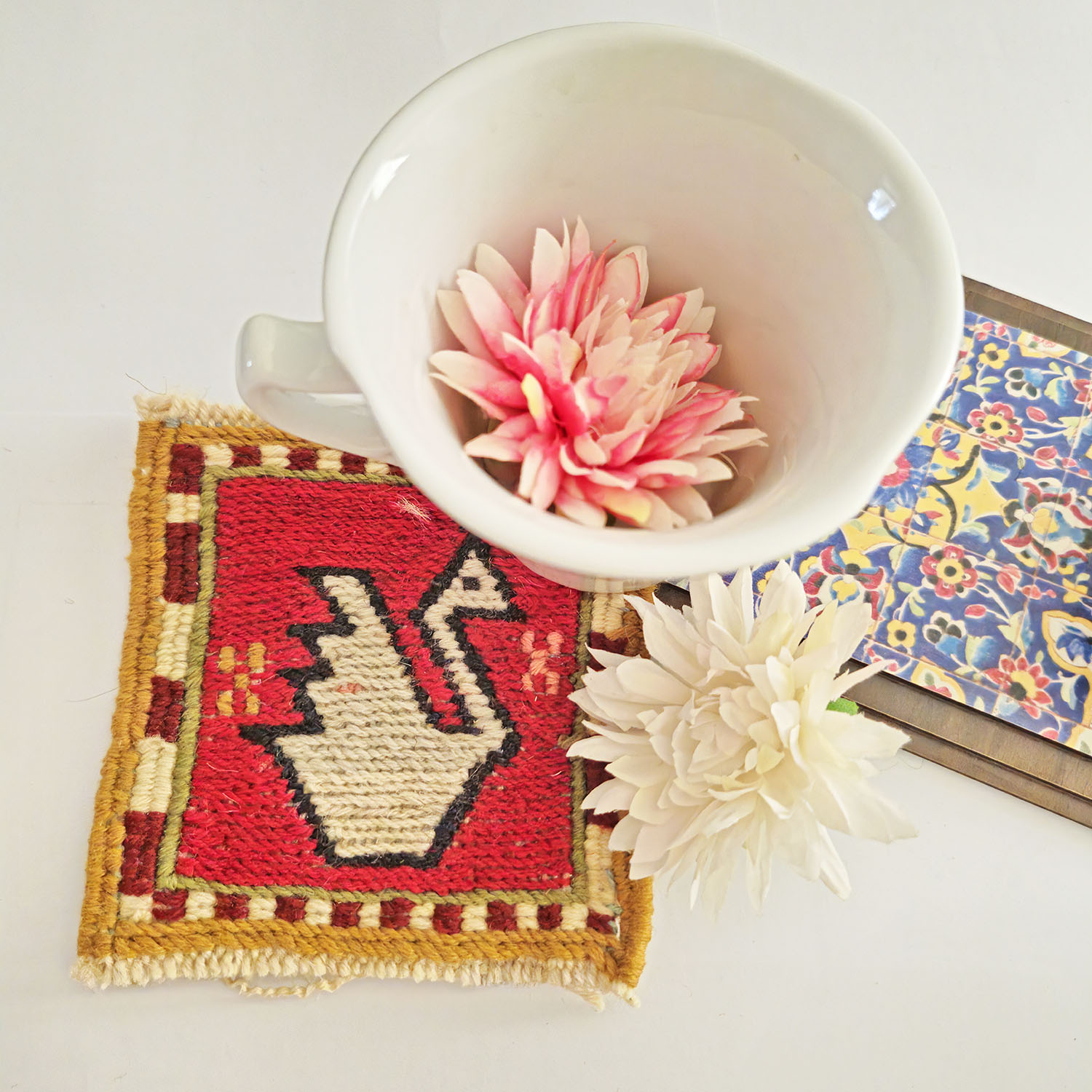 Handgewebter persischer Kilim-Untersetzer – Einzigartiges dekoratives Tischaccessoire