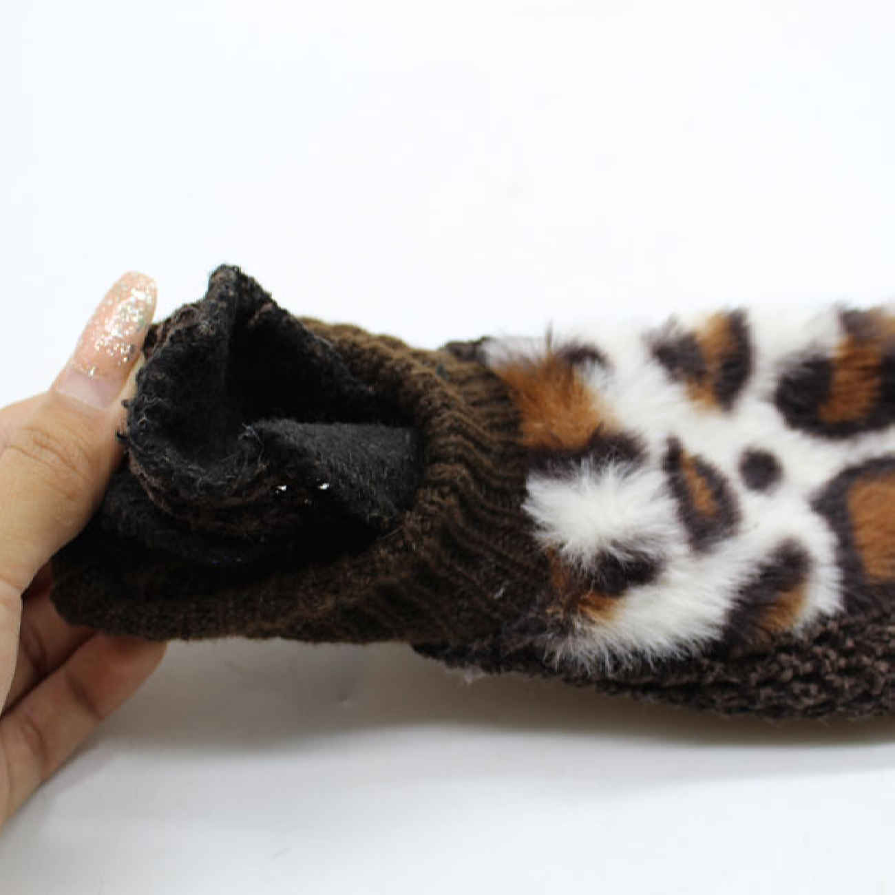 Damen-Häkelhausschuhe Nikta – Mit Leopardenmuster in Braun