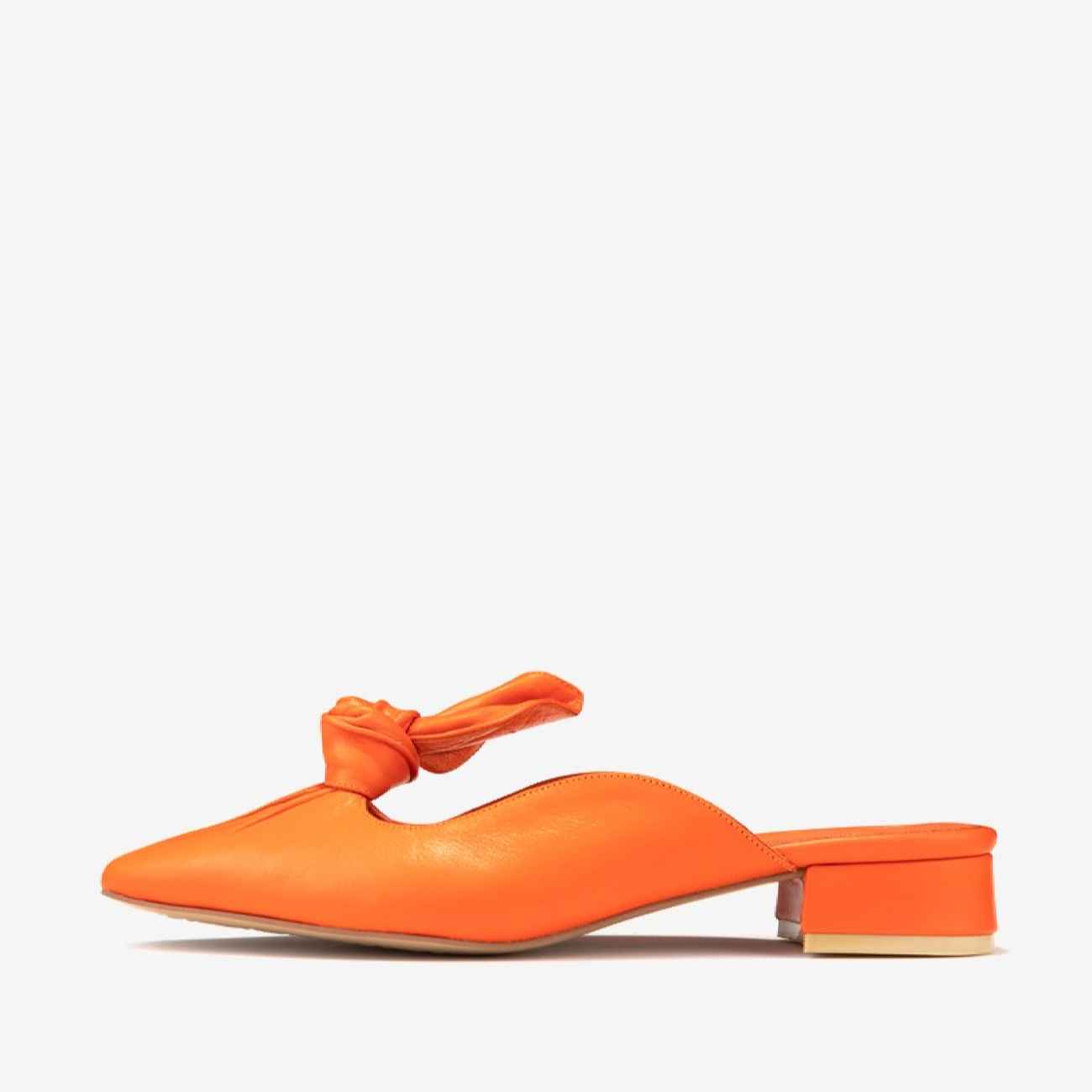 Frauen Mashhad Mules Schuhe aus natürlichem Leder – Komfortabel und stilvoll in Orange