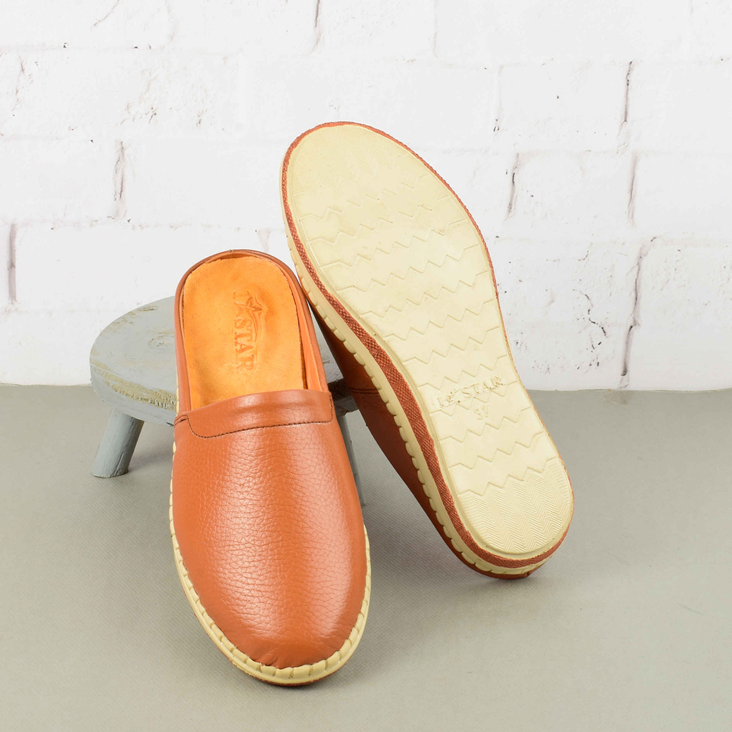 Frauen Mules Schuhe aus natürlichem Leder – Für Komfort und Stil in Braun