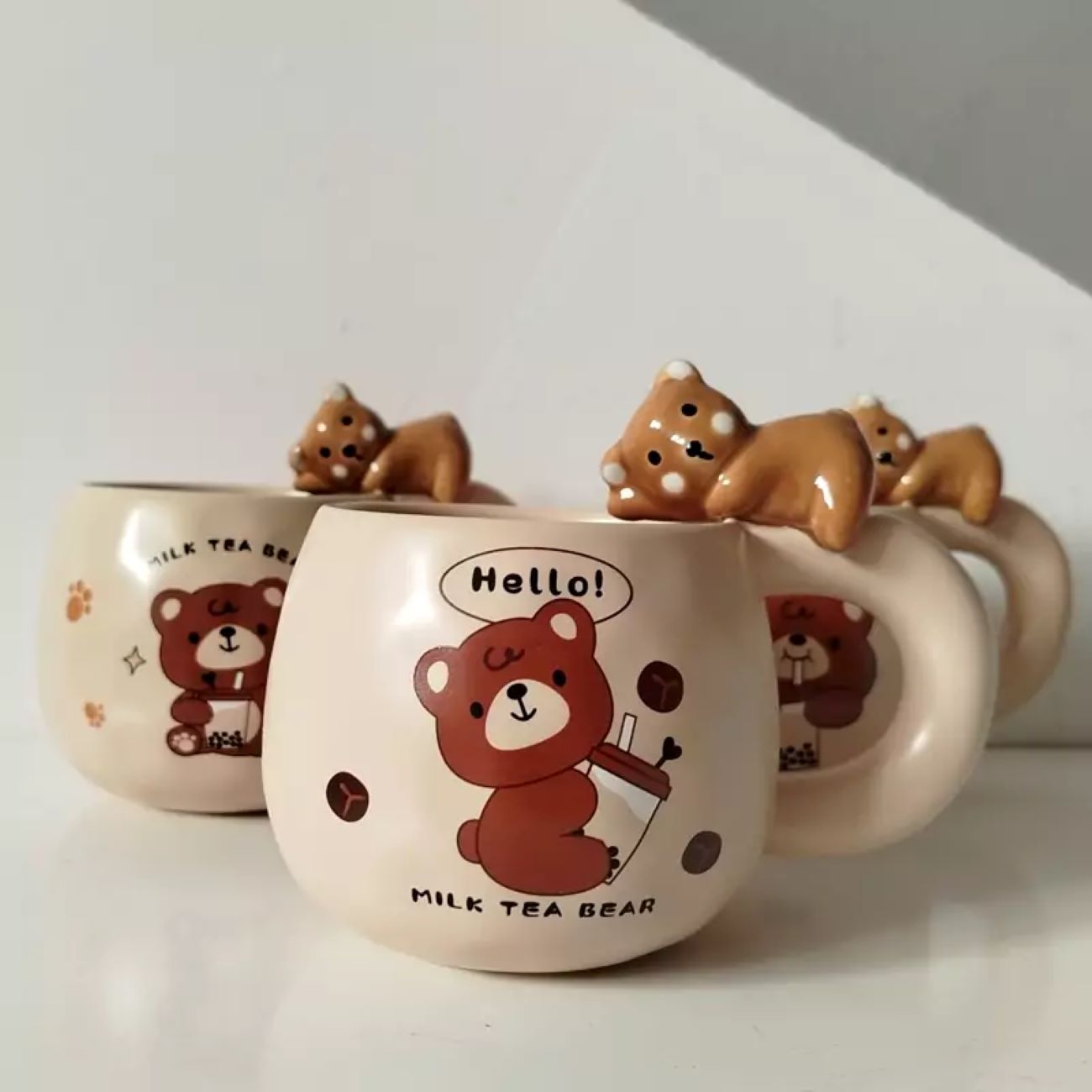Künstlerische handgefertigte Töpfertasse – Mahla Modell