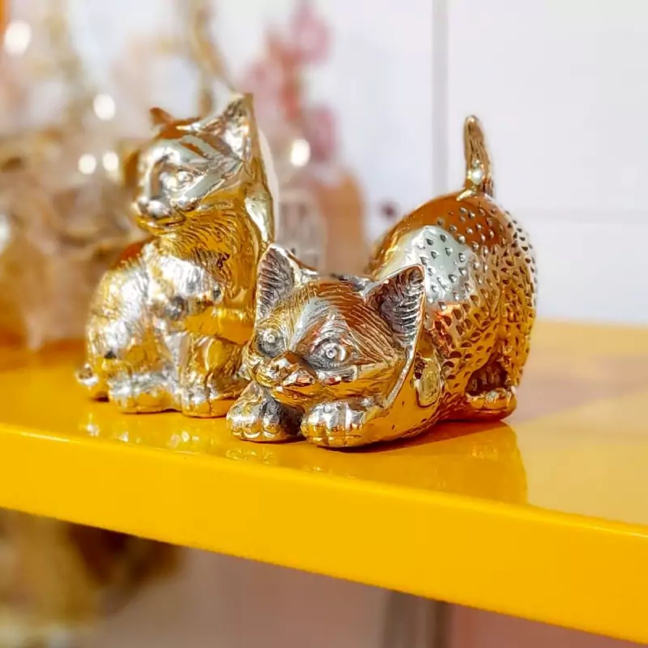 Bronze-Katzen-Skulpturen (2 Stück) – Elegante und zeitlose Kunst