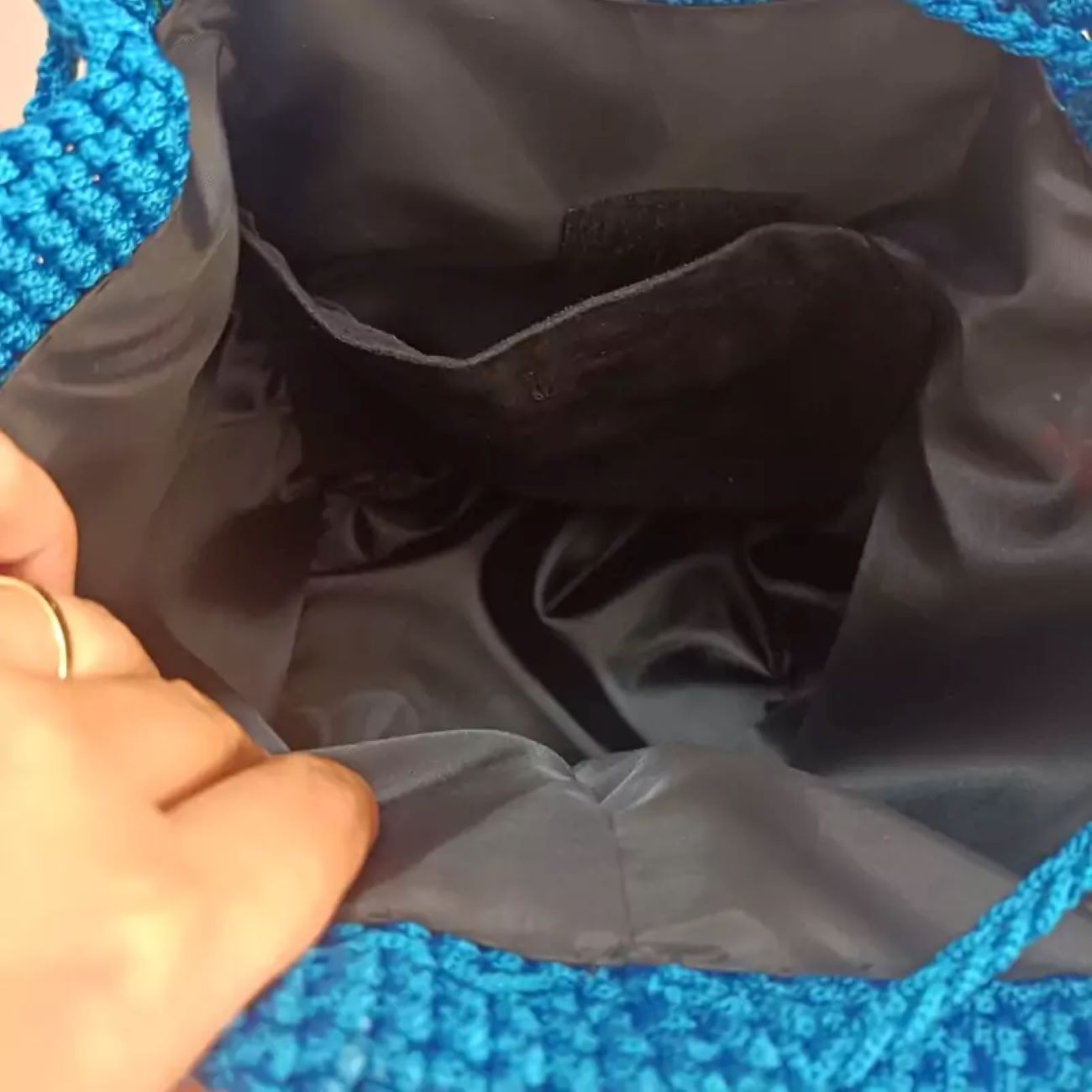 Handgefertigte tunesische Häkeltasche – Buntes, personalisiertes Accessoire
