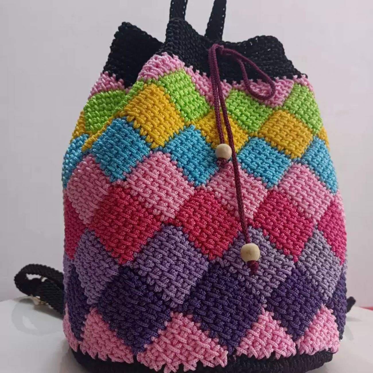 Handgefertigte tunesische Häkeltasche – Buntes, personalisiertes Accessoire