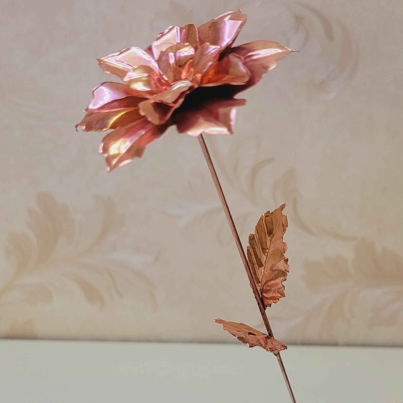 Dekorative Kupferblume – Wohnambiente aufwerten mit Handgefertigter Floraler Kunst (x5)