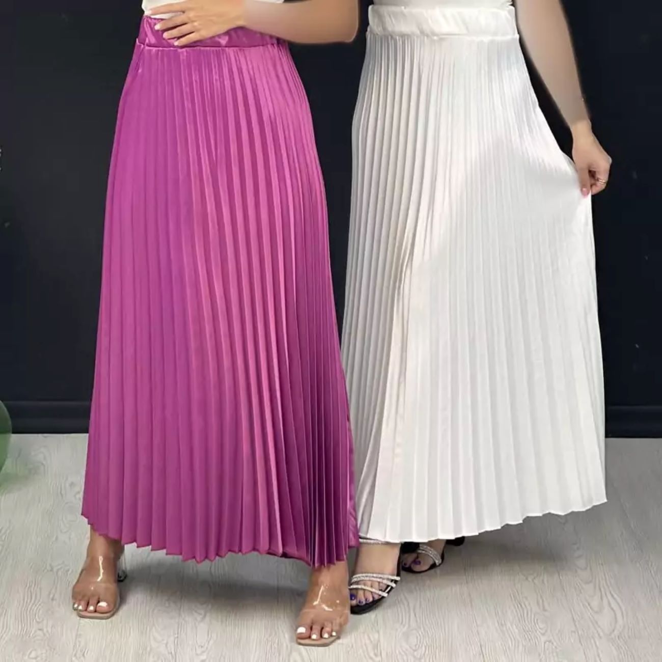 Eleganter Satin-Faltrock – Stylisch und vielseitig