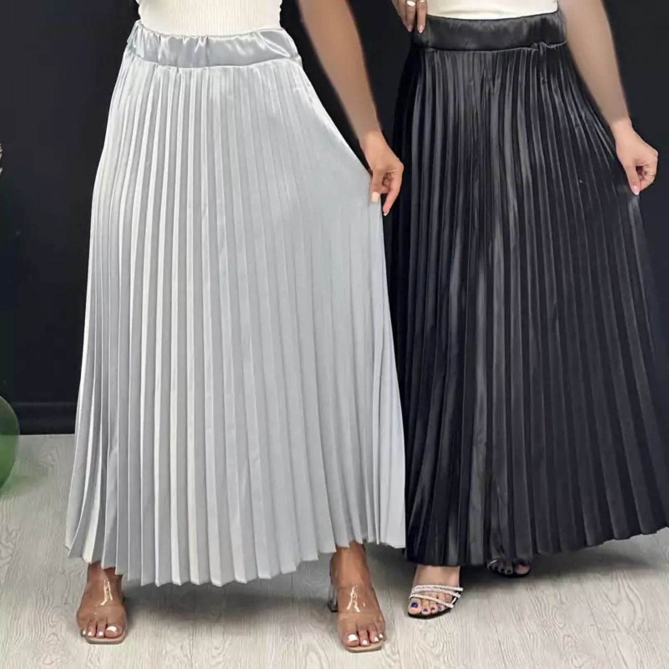 Eleganter Satin-Faltrock – Stylisch und vielseitig