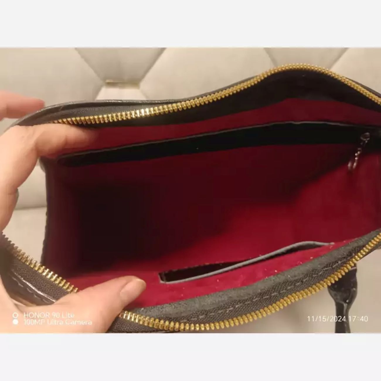 Handgefertigte Naturledertasche – Graviert, bemalt & kunstvoll genäht