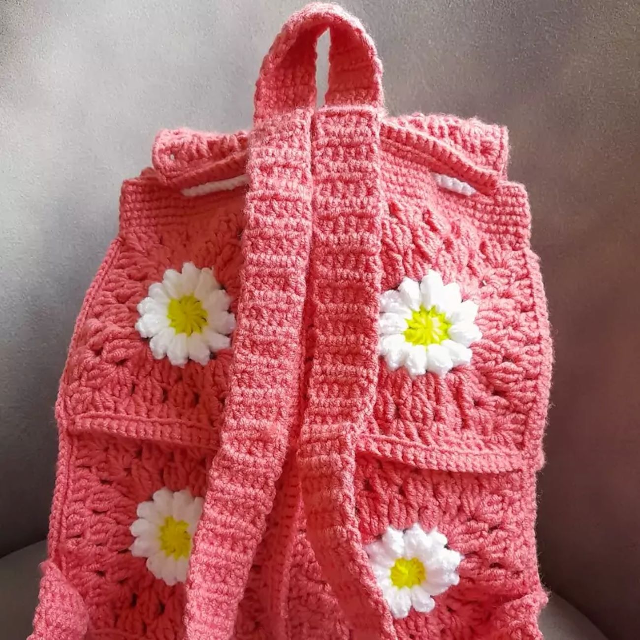 Handgefertigte Häkel-Tasche mit Blumenmuster für Kinder in Rosa – Stilvoll und Niedlich