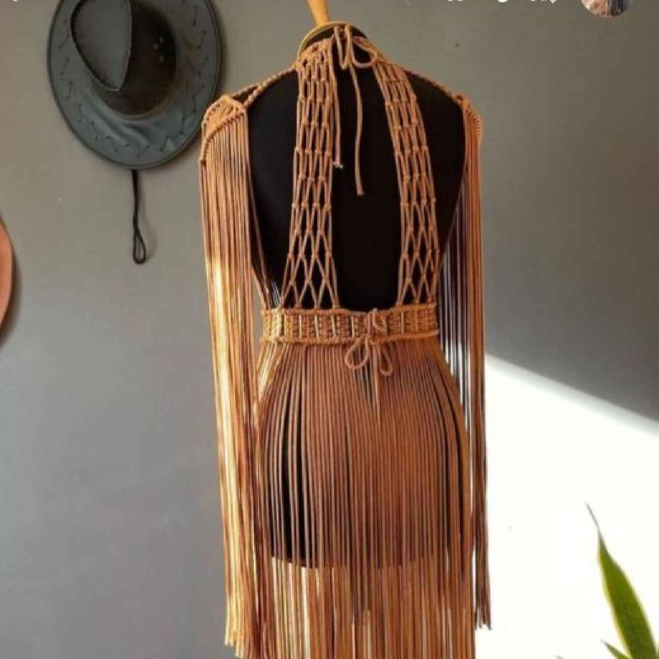 Handgewebtes Makramee-Kleid – Atmungsaktiv & Ideal für Warmes Wetter