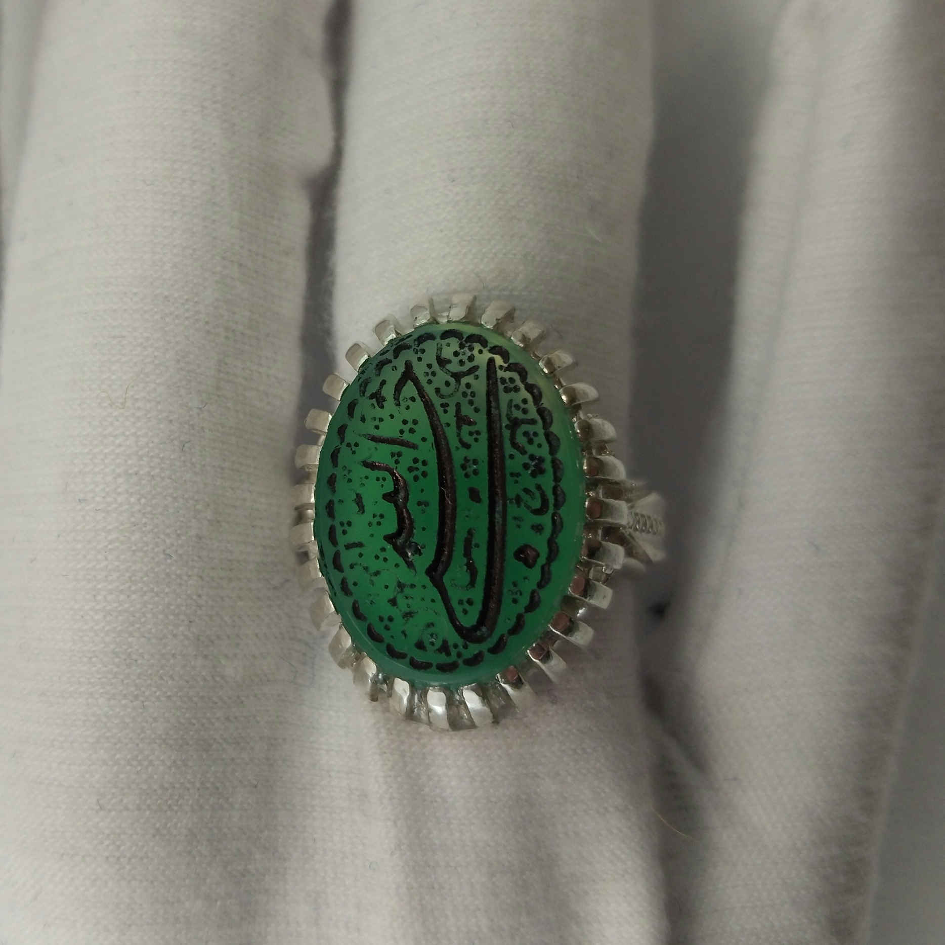 Islamischer Herren-Silberring mit Graviertem Achatstein – Hasbi Allah Design
