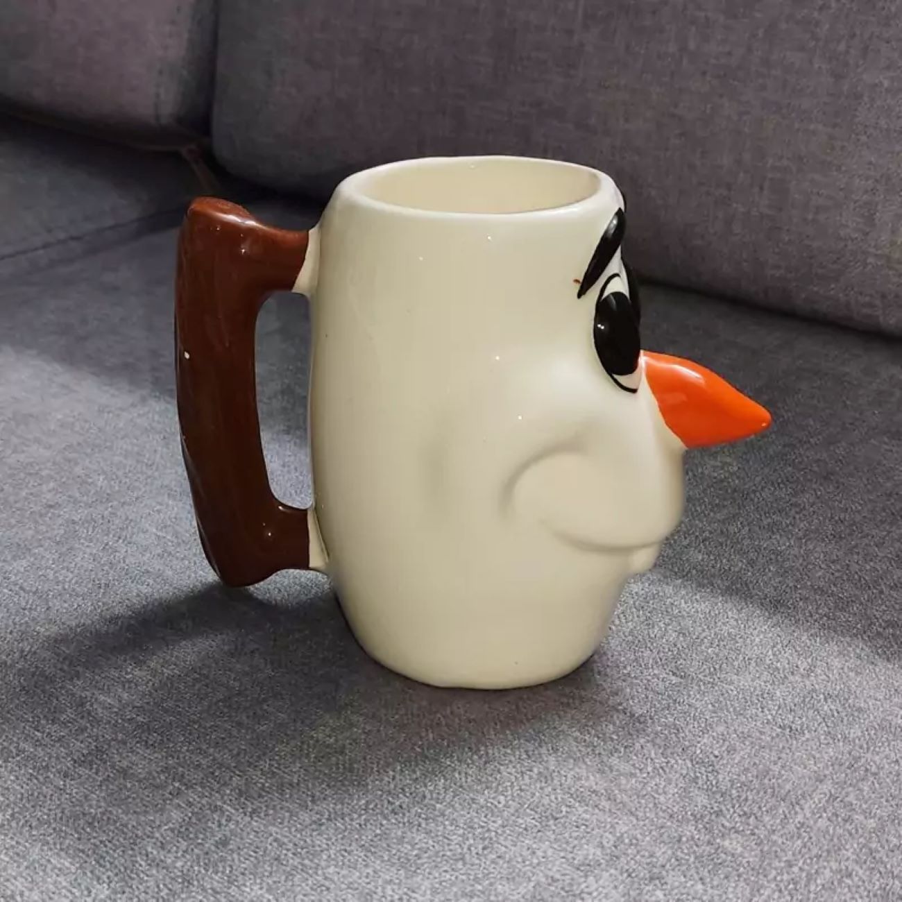 Olaf-Keramiktasse – Perfekt für gemütliche Wintermomente