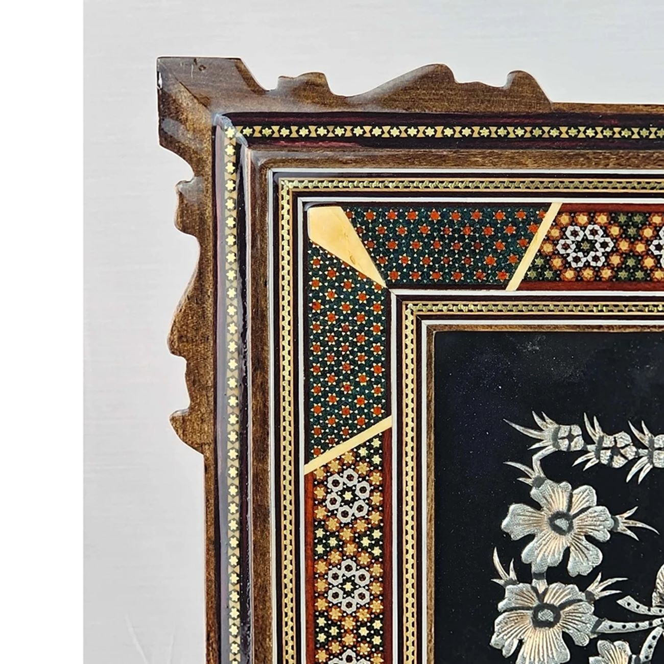 Gravierter Messing-Wandrahmen – Vögel-und-Blüten-Design