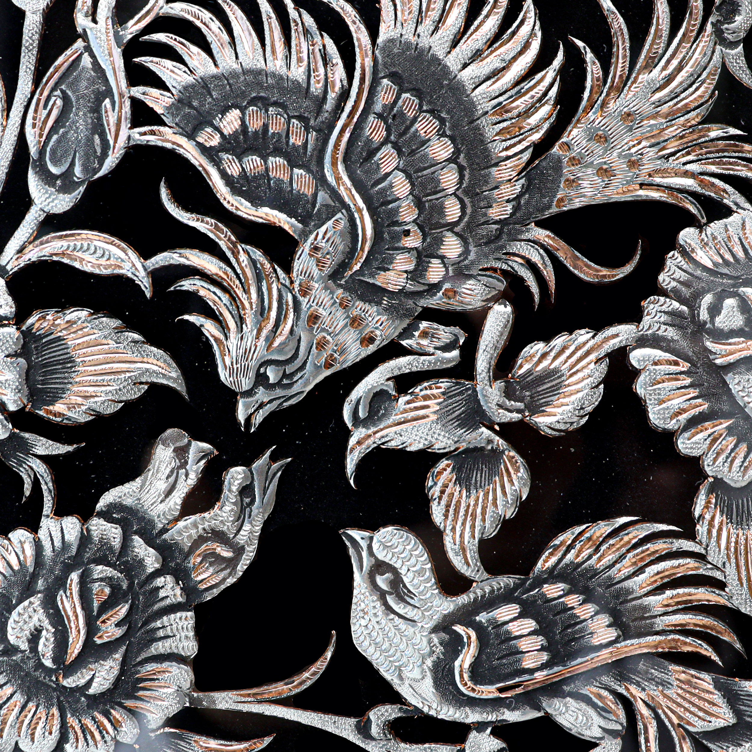 Graviertes Messingpaneel mit Vogel- und Blumenmotiv in Khatamkari-Rahmen